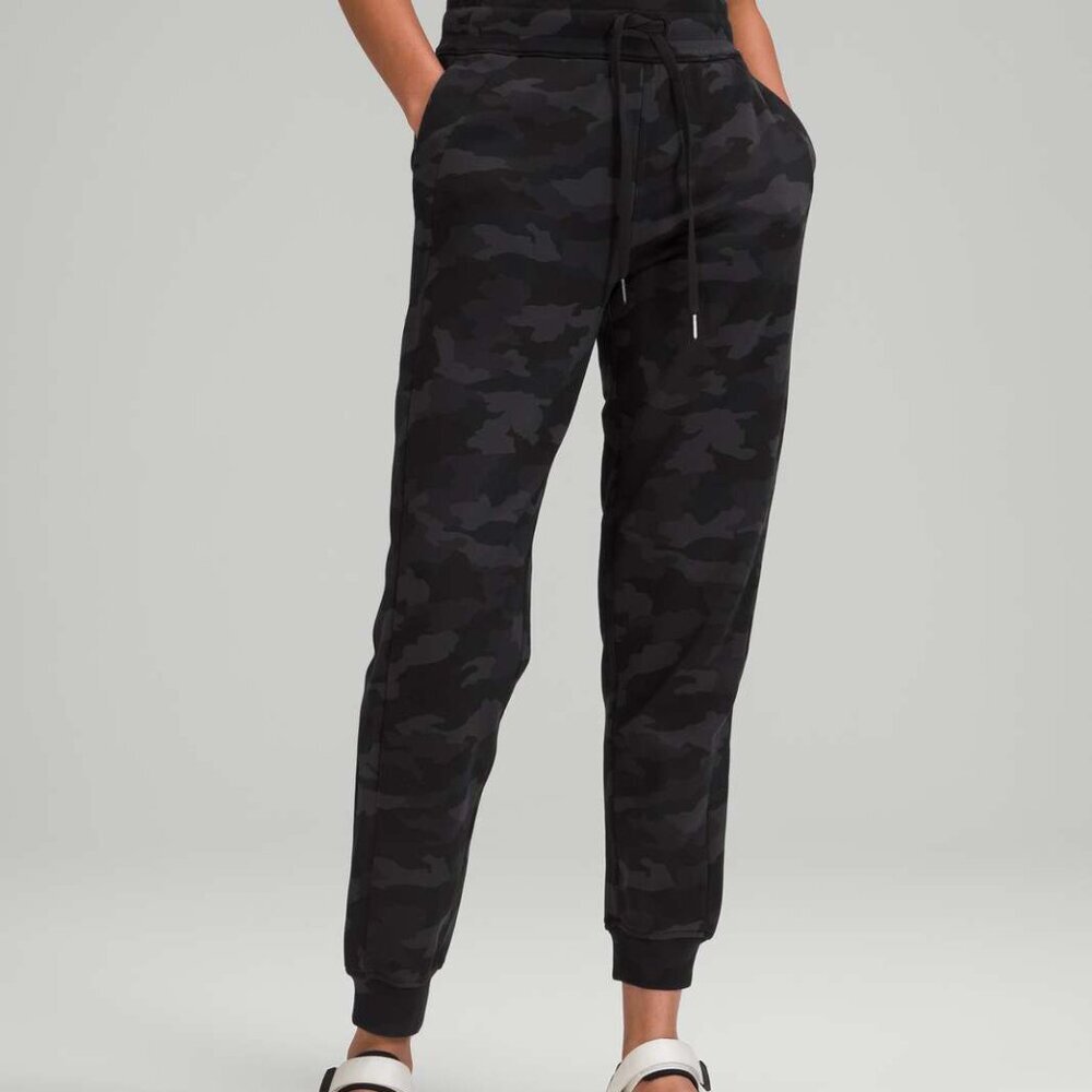 Lululemon Scuba High-Rise French‎ Terry Jogger in Heritage 365 Camo Deep Coal